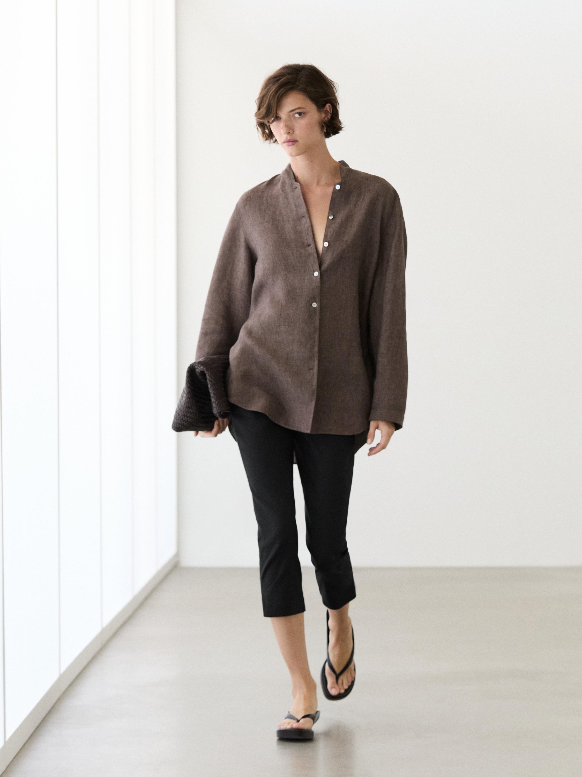 100% linen V-neck shirt